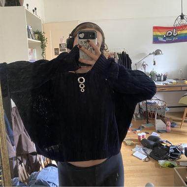 blauer strickpulli 
