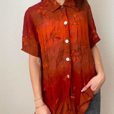 Camicia corta trasparente a fiori con bottoni
