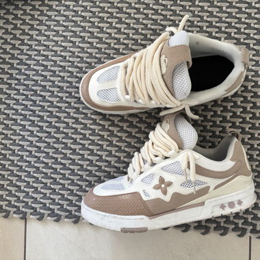 Lv Skates beige