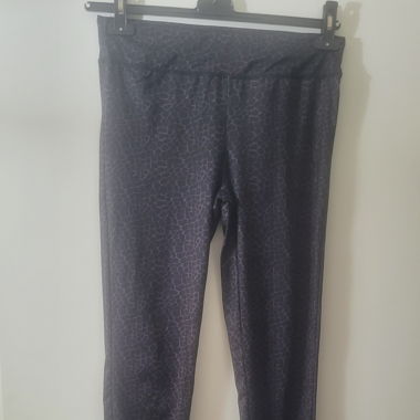 Leggings sportivi neri con fantasia