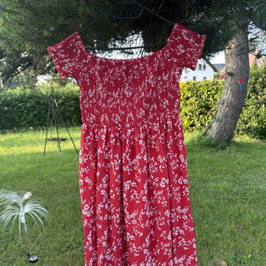 Robe rouge neuf - Taille L