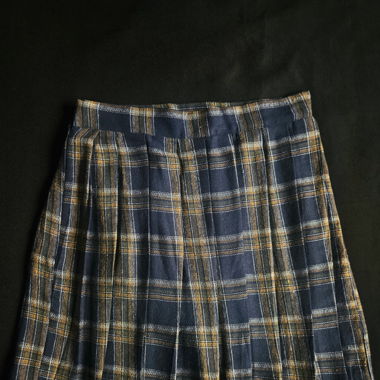 checkered skirt