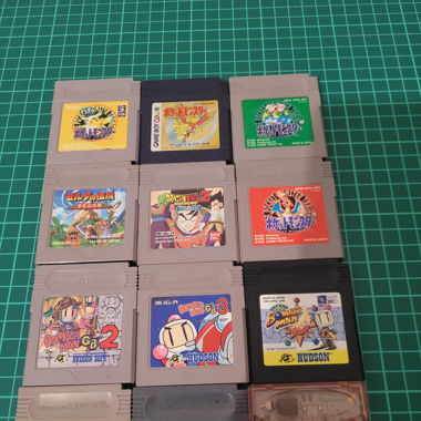 12 Gameboy games from Japan 