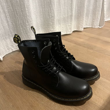 Bottes inspirées Dr. Martens