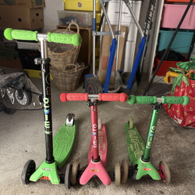 2 small scooters