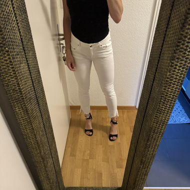 Weisse stoffhose mit franzen 