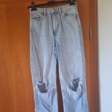 Ripped Jeans