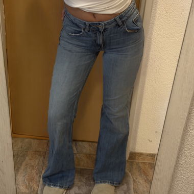 Zara Jeans