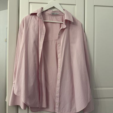 Camicia a righe rosa