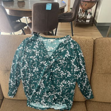 Camicia verde a fiori