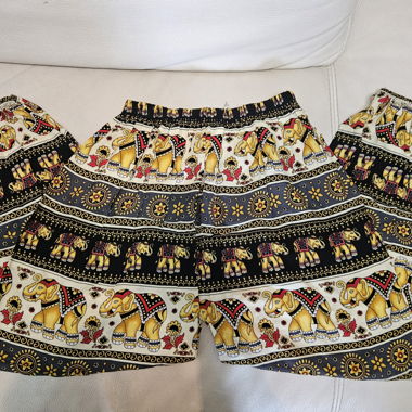Pantaloni con motivo elefanti