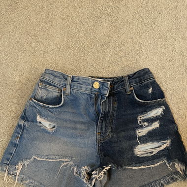 cute 2 coloured hot pants