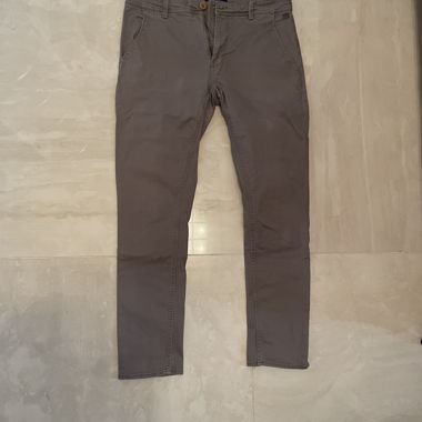 Chinos