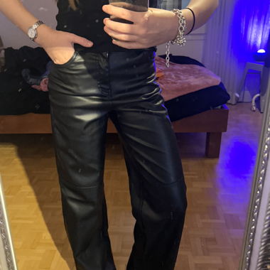 baggy Lederhose Bershka