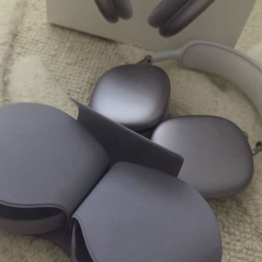 Apple AirPods Max