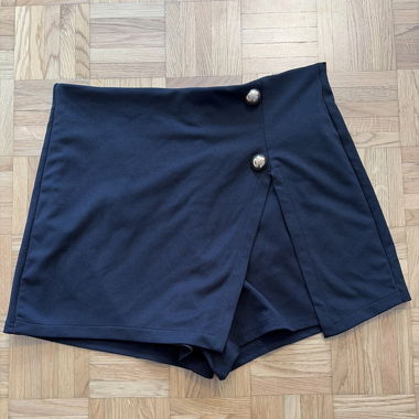 Schwarzer Skort