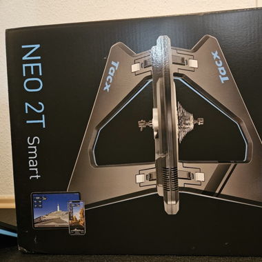 Tacx NEO 2T Smart T2875 und Tacx NEO Motion Plates