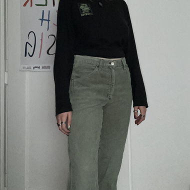 Pantalon en velours côtelé vert
