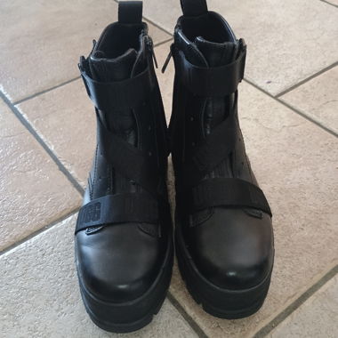 UGG Sid Boot