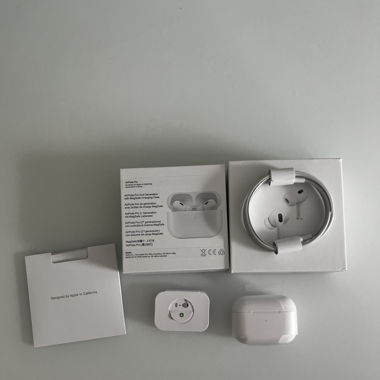 AirPods Pro 2 Apple