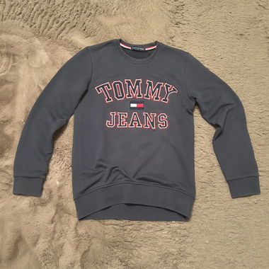 Navy Tommy Hilfiger Sweatshirt 
