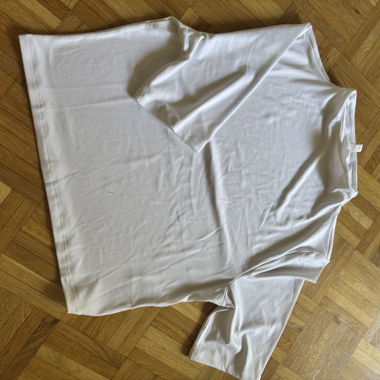 Weisses Satin-Top
