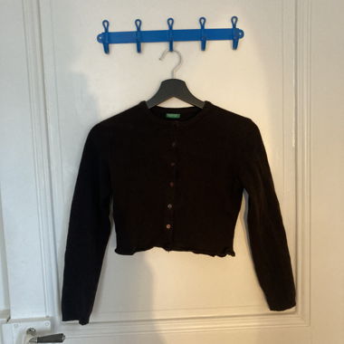 Cropped brown cardigan 