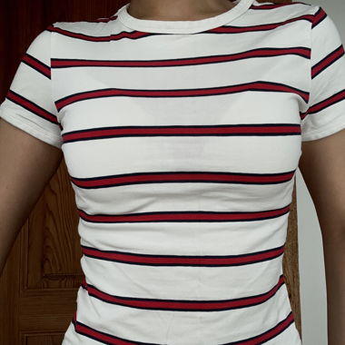 T-shirt blanc à manches courtes rayé