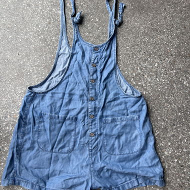 Salopette-short en jean Primark, taille 36