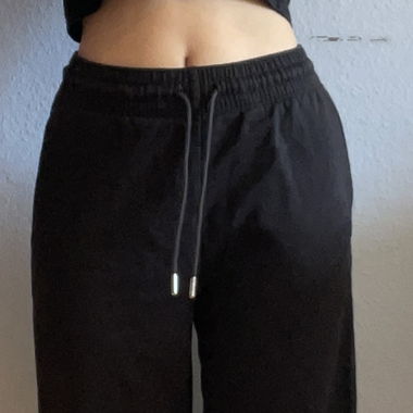 Schwarze Trainerhose