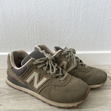 NB Sneakers