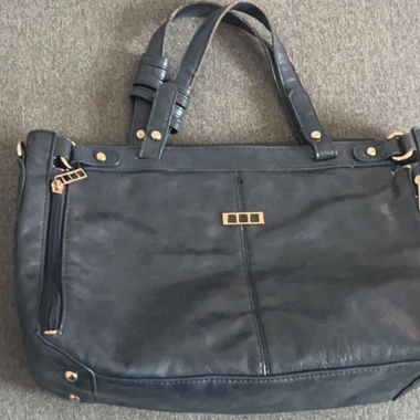 Blaue Tasche