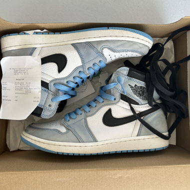 Nike Air Jordan 1 High univertity blue