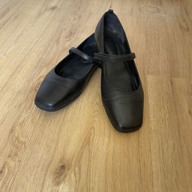 schwarze Ballerinas