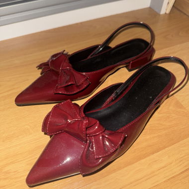 Bordeaux Slingback-Pumps