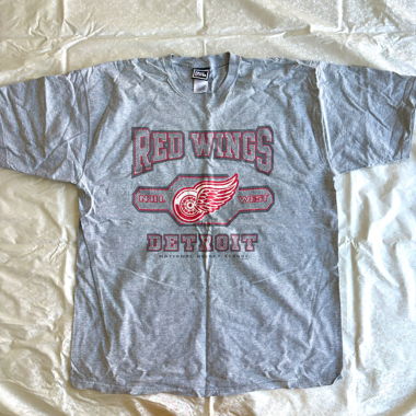 Thick baggy seamless knit Red Wings Detroit tee