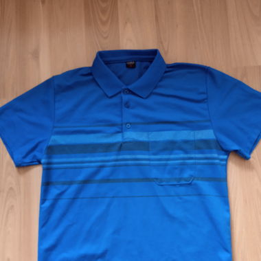 T-shirt polo bleu