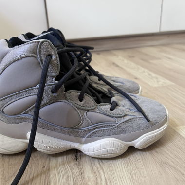 Yeezy 500 high 