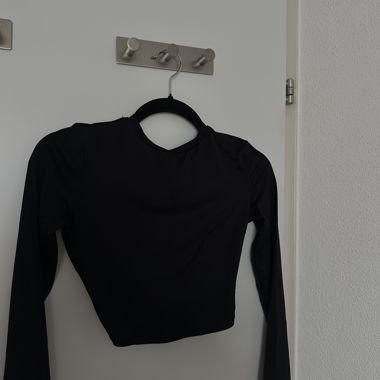 bershka longsleeve