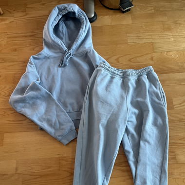 Set aus Jogger und Hoodie