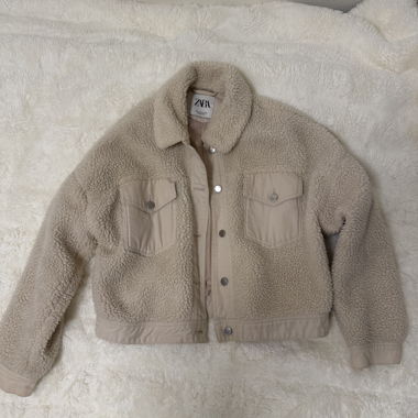 ZARA Teddy-Jacke beige