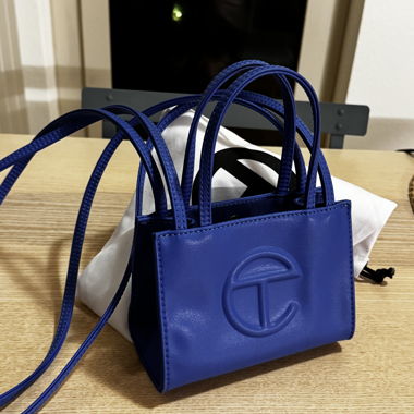 Telfar mini in Painter’s Tape con dustbag