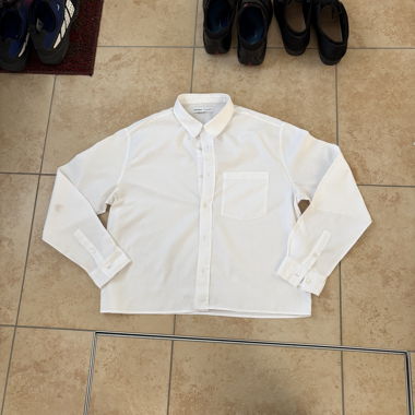 Cropped boxy white long sleeve button-up shirt