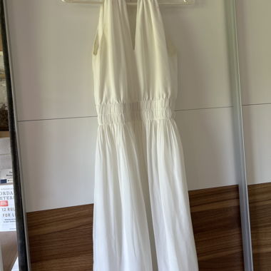 Robe blanche mi-longue
