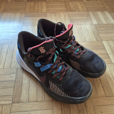 Nike Kyrie Flytrap 5 Gr. 39