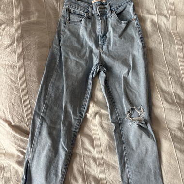 Jeans Levis raccourcis