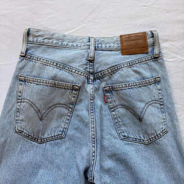 Jeans Levi's 501 a lavaggio chiaro W28