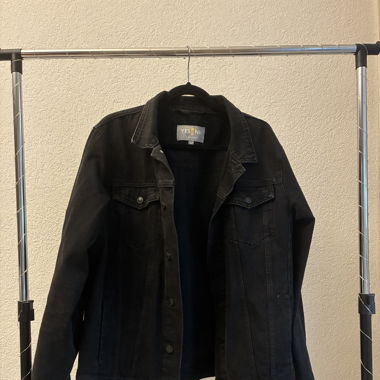 Schwarze Jeansjacke