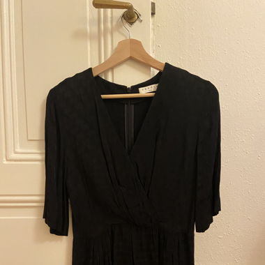 Robe noire type Kimono, Sandro 