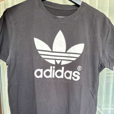 Adidas T-Shirt